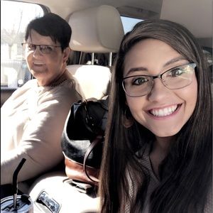 Meet your Posher, Brooke